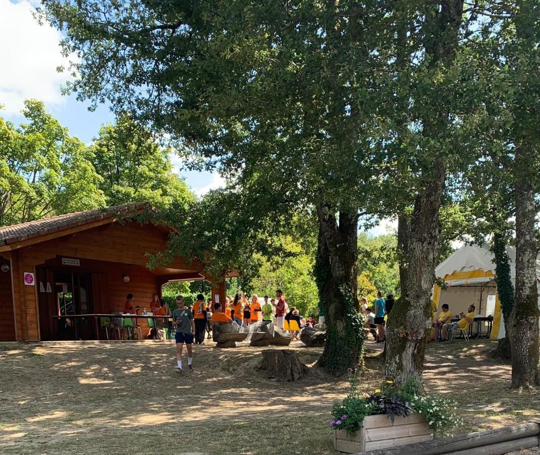 Camping Municipal De La Lande Nexon Екстер'єр фото