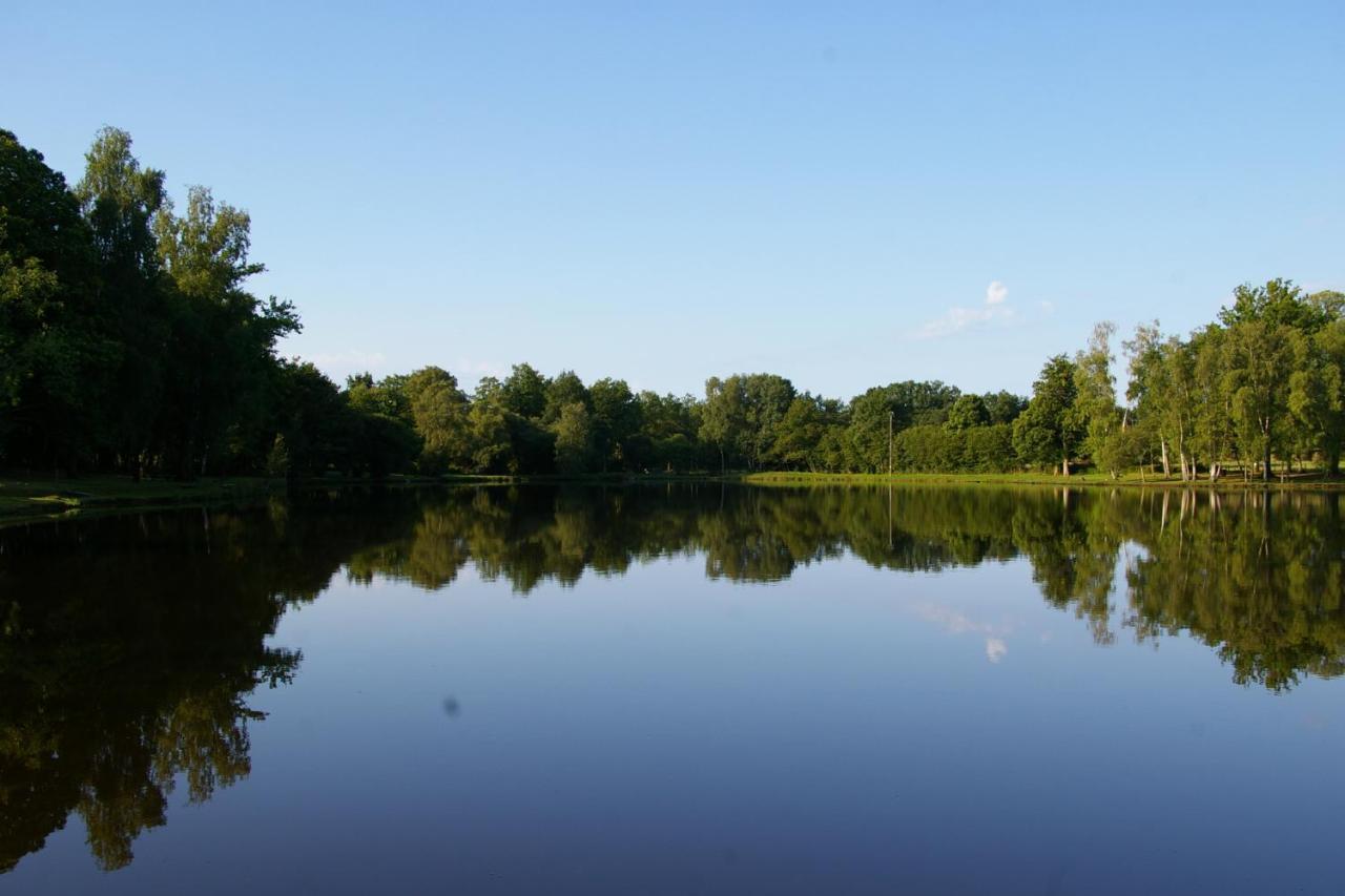 Camping Municipal De La Lande Nexon Екстер'єр фото