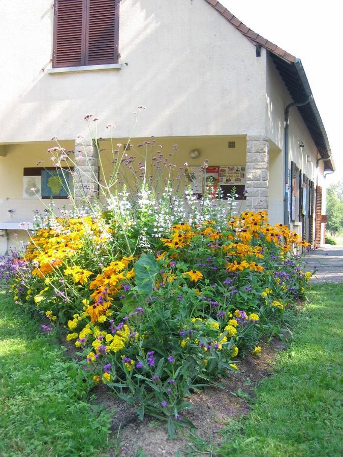 Camping Municipal De La Lande Nexon Екстер'єр фото